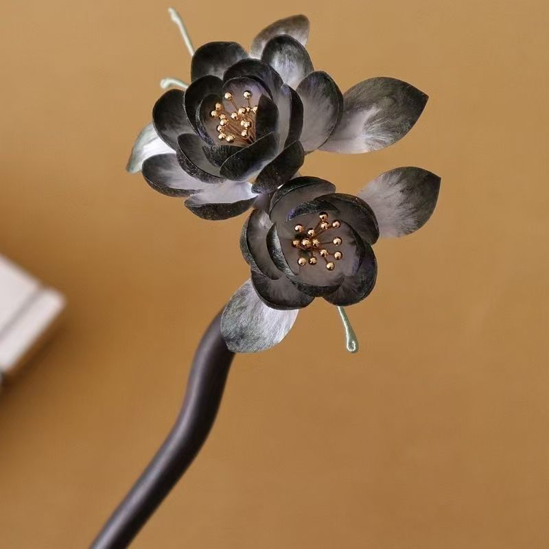 Handcrafted Intangible Cultural Heritage Velvet Flower Sandalwood Hairpin Headpiece Gift for Everyday Hairstyles