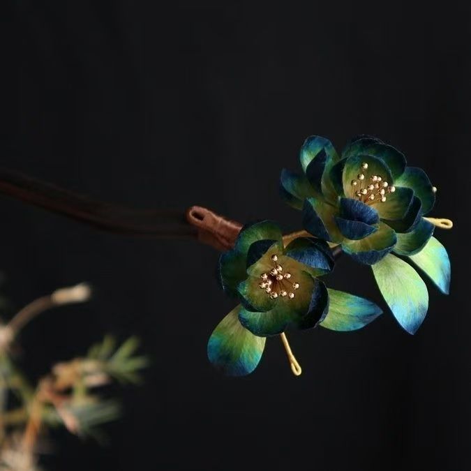 Handcrafted Intangible Cultural Heritage Velvet Flower Sandalwood Hairpin Headpiece Gift for Everyday Hairstyles