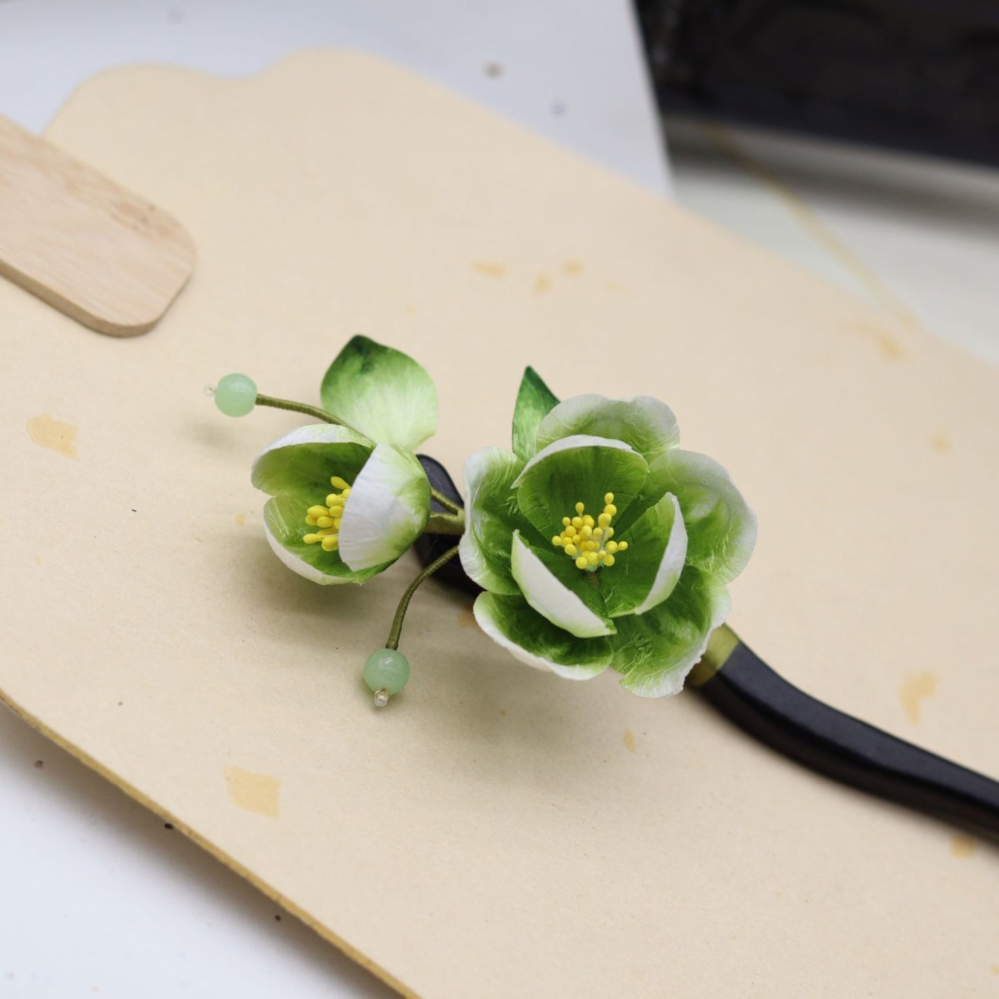 Pear blossom silk velvet flower wooden hairpin bun hairpin headdress