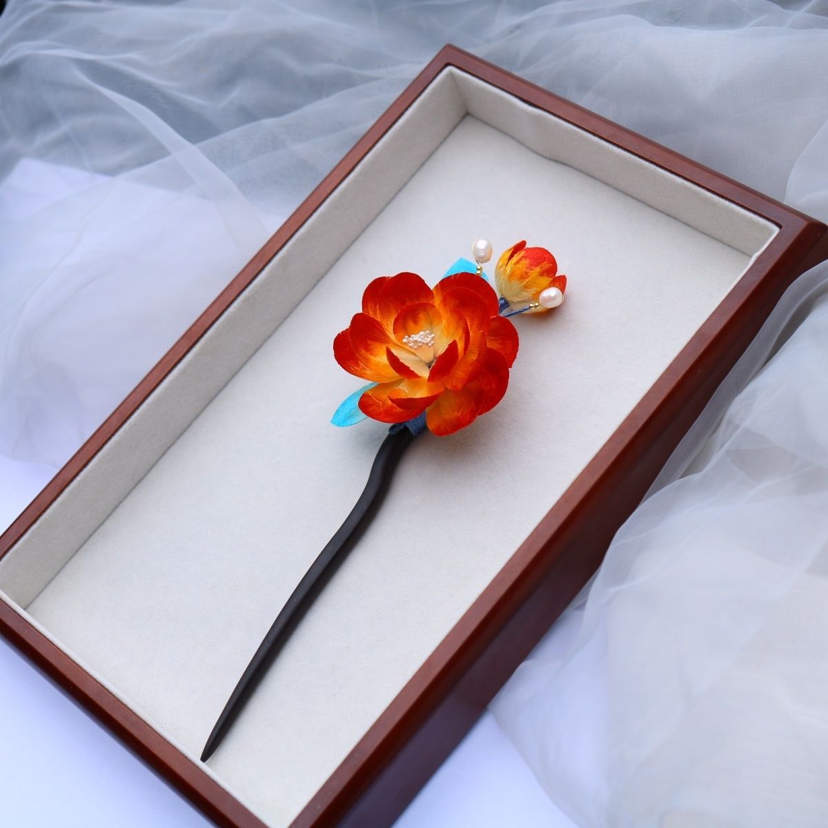 Original velvet flower hairpin headdress, sophisticated and simple tassel