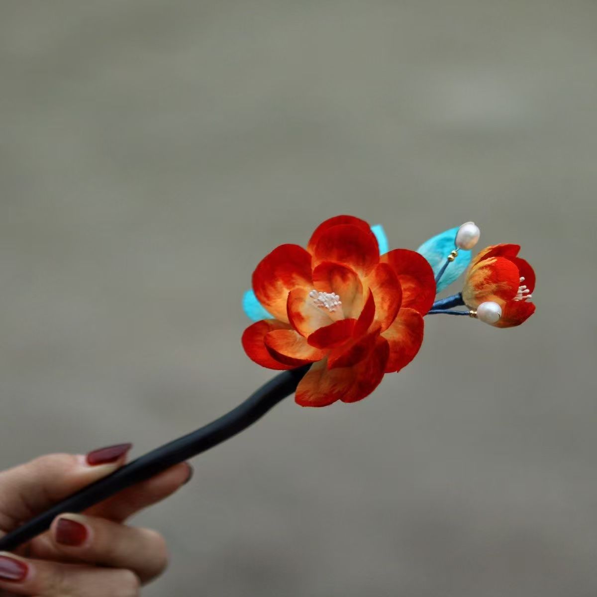 Original velvet flower hairpin headdress, sophisticated and simple tassel