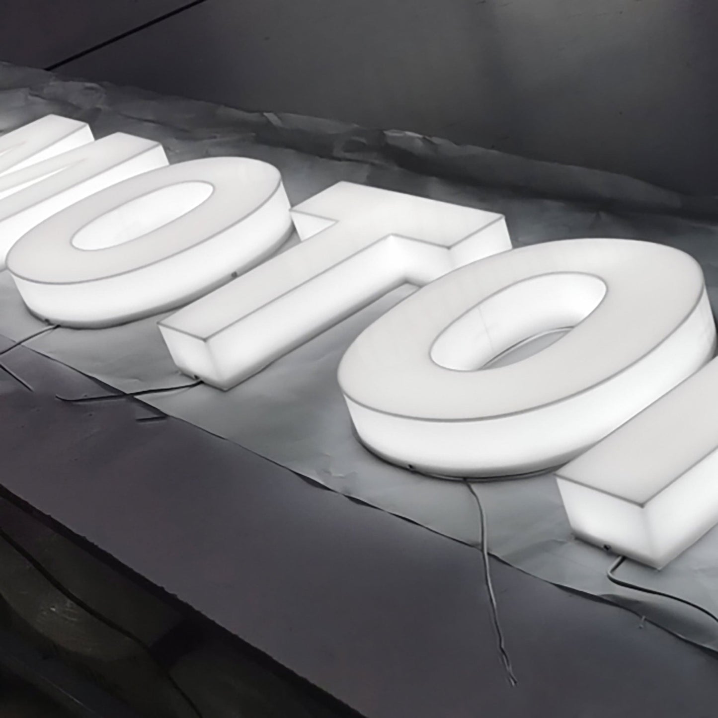 Outdoor Custom Size Company Logo 3D Light Up Full Acrylic Sign Shopfront Led Channel Letters