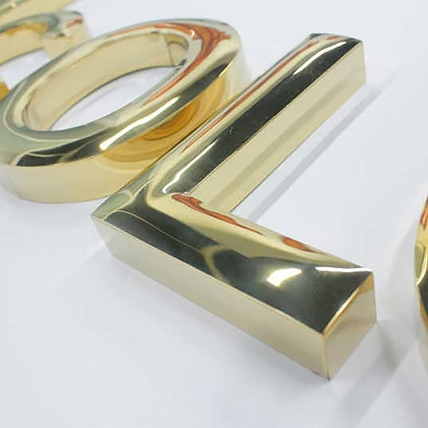 Manufacturer Custom 3D Stainless Steel Round Face Letters Sign Titanium Plating Interior Polished Wall Letter Logo Sign