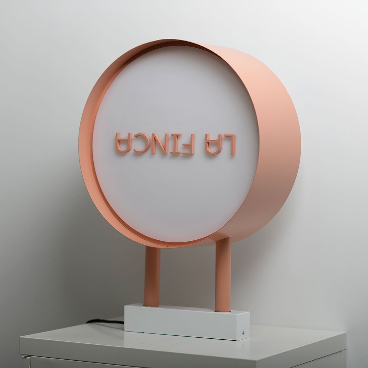 Custom waterproof outdoor round shape light box double sided lighting acrylic light box for store