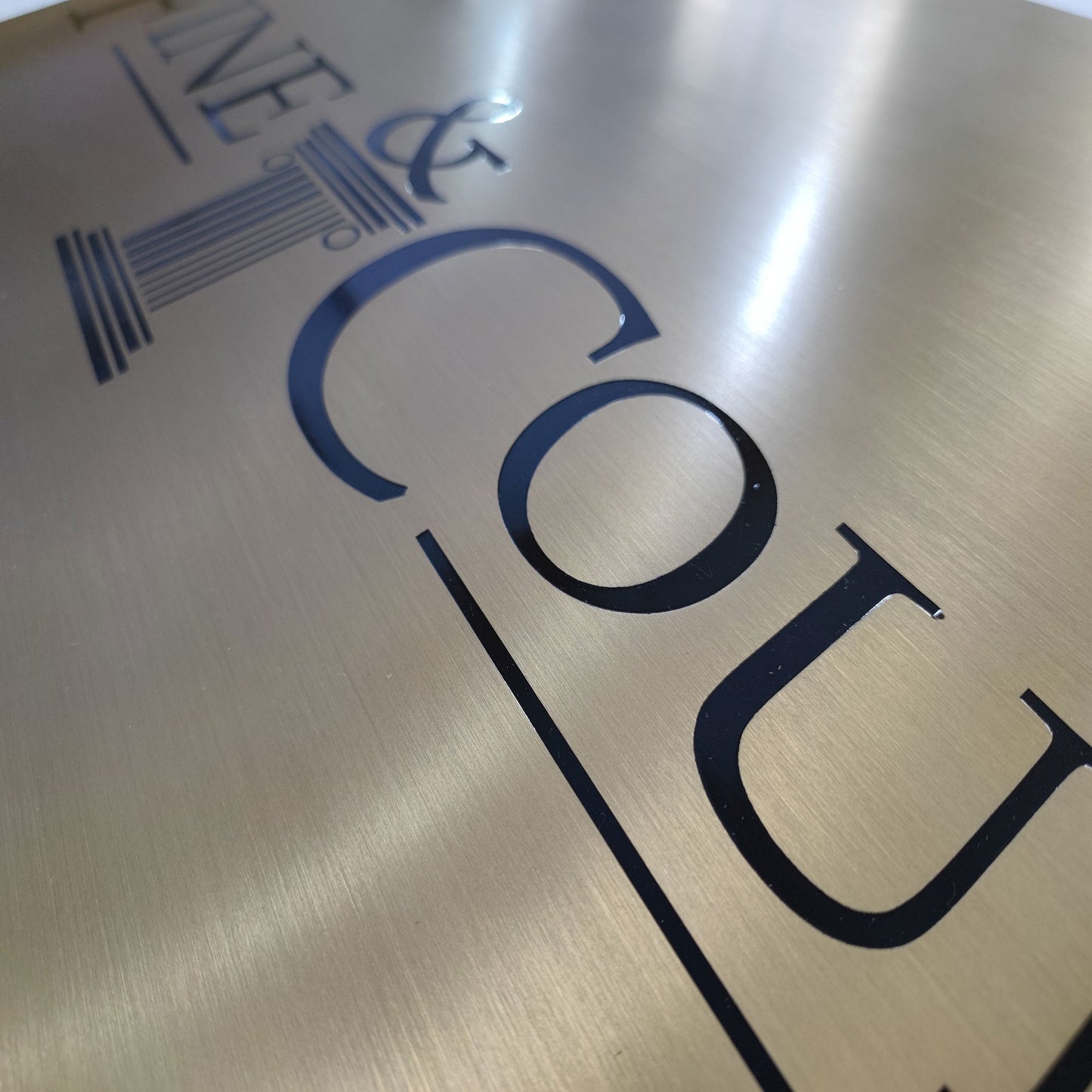 Custom Acceptable Outdoor Decorative Metal Logo Engraved Plate Etched Commercial Brass Plaque Sign