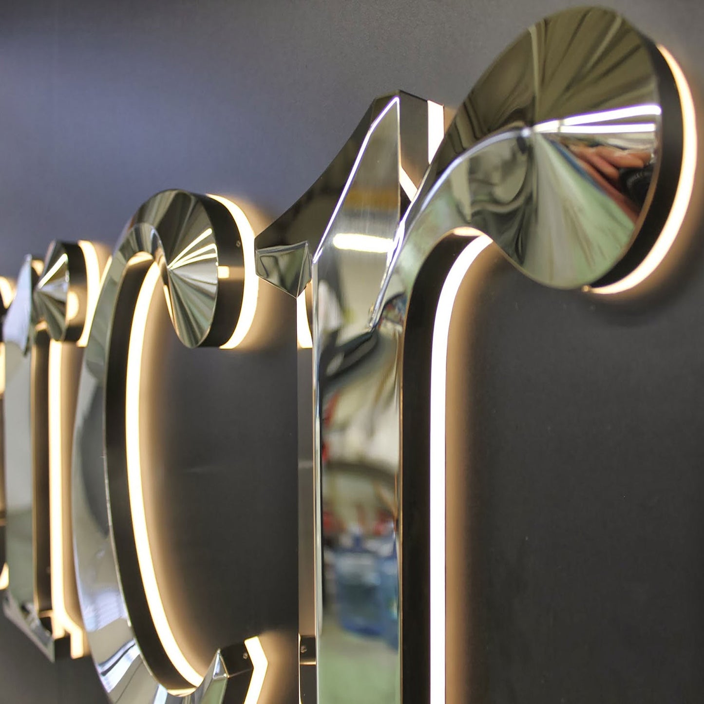 Custom polished finish 3D acrylic stainless steel channel letters waterproof led backlit letter sign with beveled face