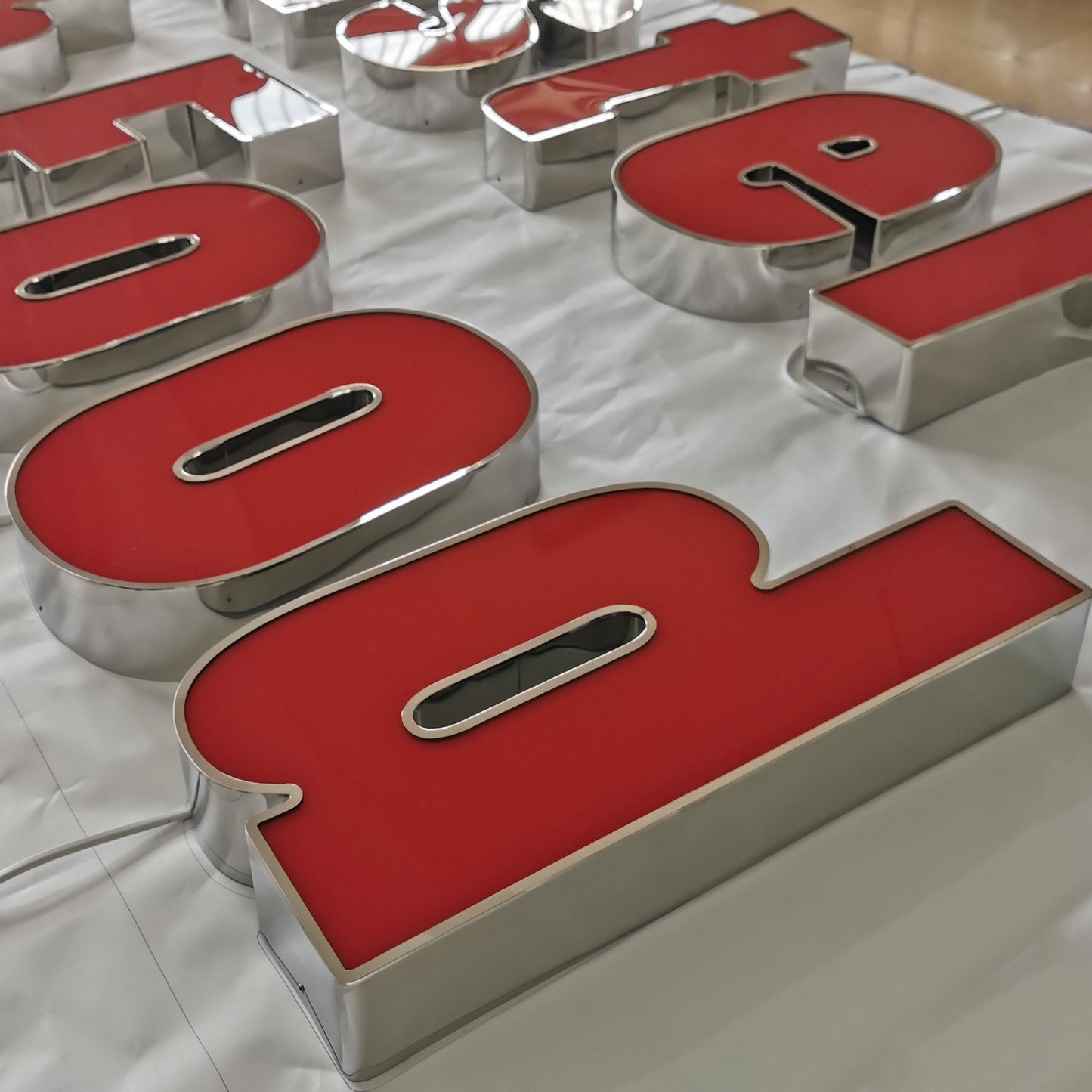 Factory Custom Led Frontlit Letters Stainless Steel Letter Signboard 3D Led Sign Aluminium Channel Letter for Shop Store