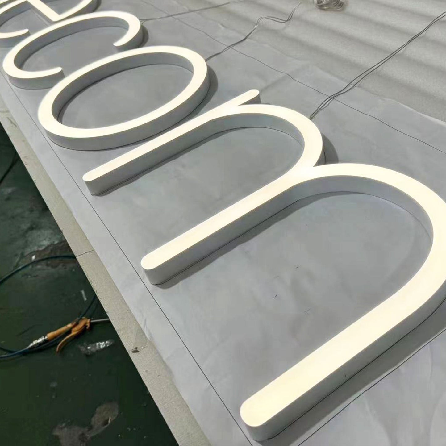 Indoor Custom Design 12V Led Acrylic Alphabet Letters Sign 3D Lighted Mini Acrylic Storefront Billboards