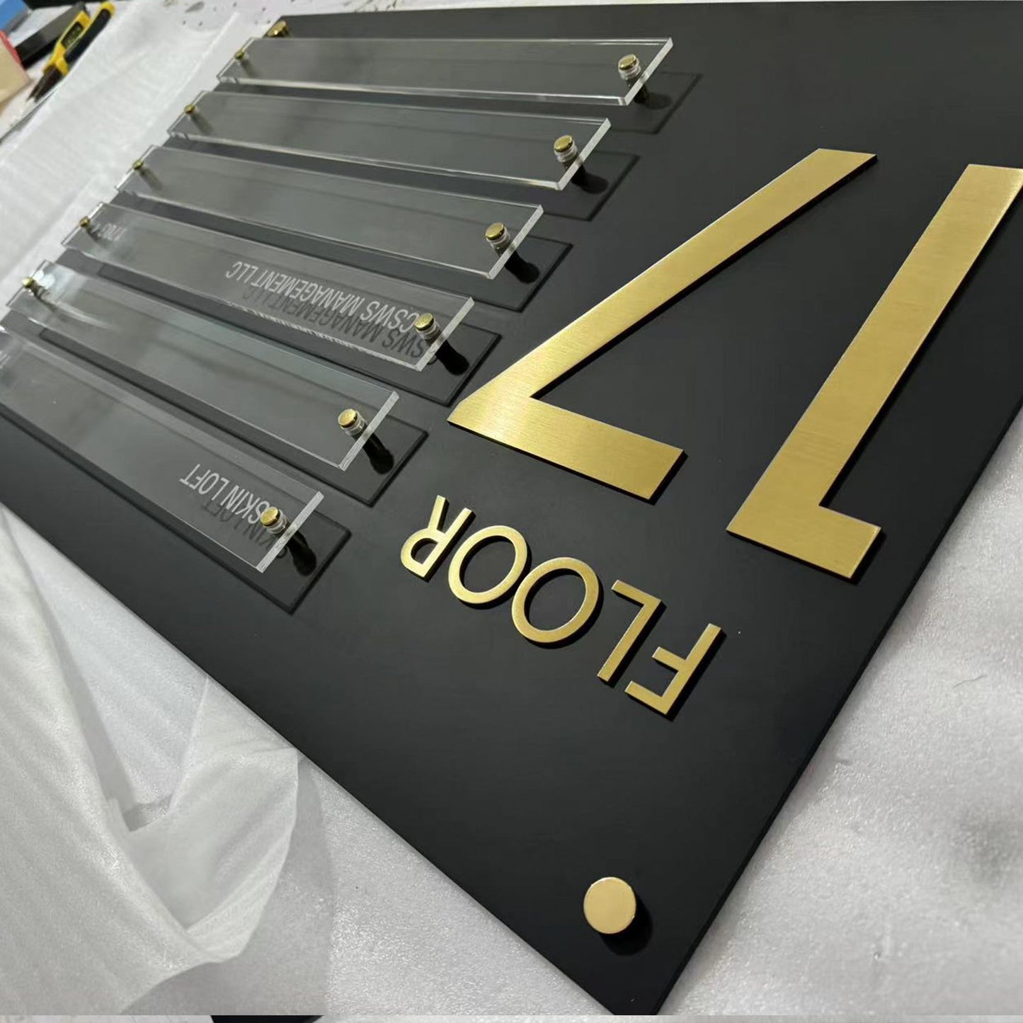 Personalized Acrylic Plaque Sign Wall Mounted Directional Signs Custom Company Indoor Room Way-finding Signages