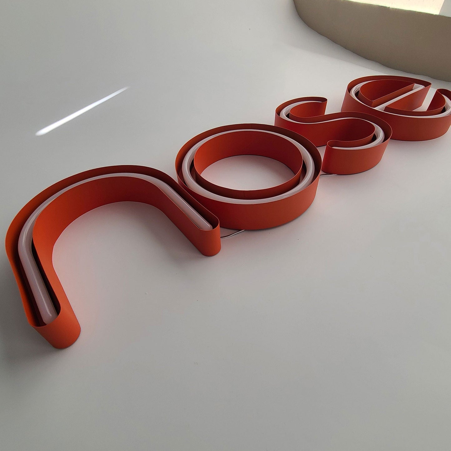 Waterproof LED Acrylic Letter Sign 3D Lighting-Up Retail Shop Indoor Custom Acrylic Cut Faux Neon Letters Sign
