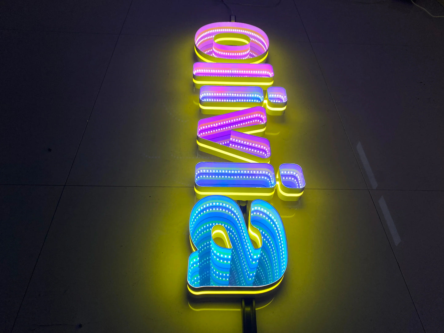 Toysign 3D Name Logo LED Infinity Mirror, Custom Business Logo Sign, Infinity Mirrors Letter, Wall Mounted Infinity Mirror Light