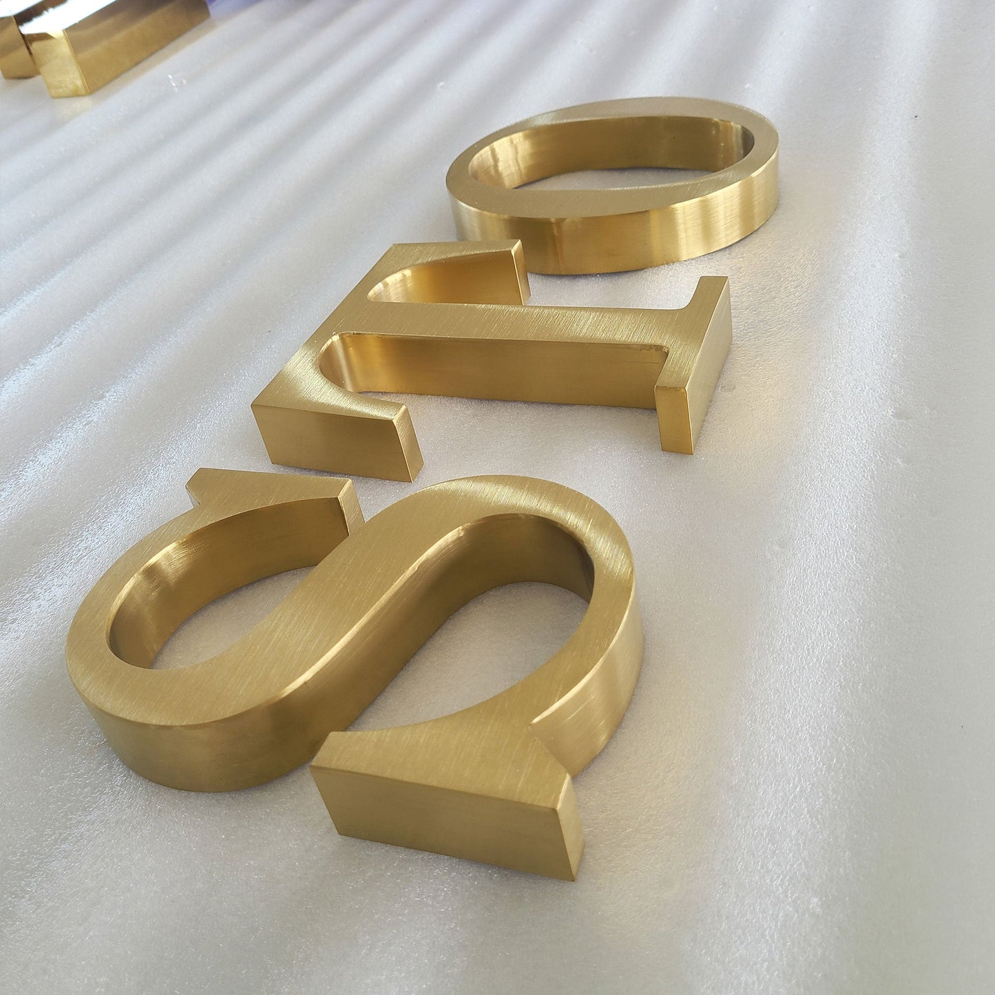 Customized Gold Brushed Stainless Steel Channel Letter Sign Building Wall Metal Business Letter Signages