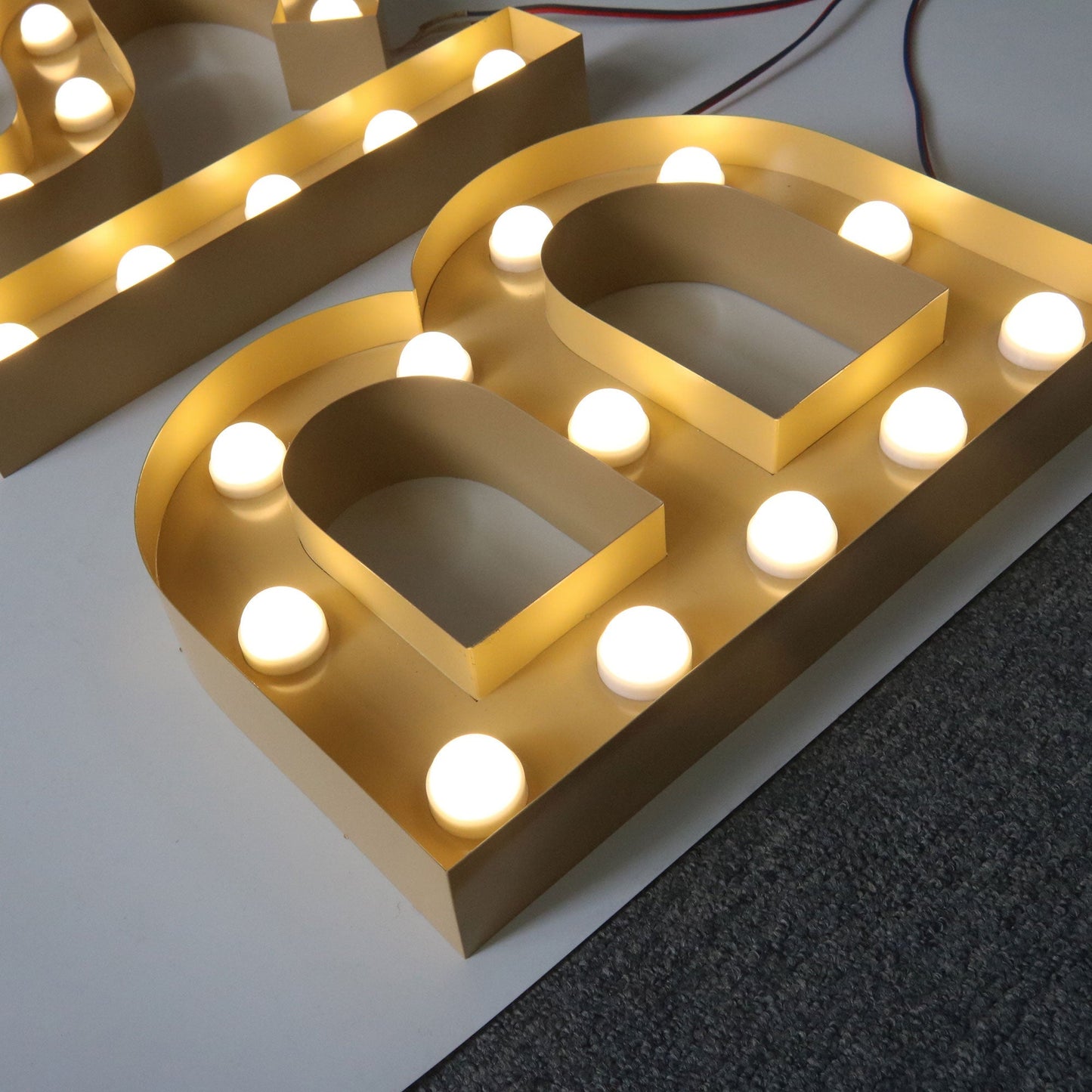 Custom 4ft stainless steel marquee letters led bulbs large size outdoor light up sign letters