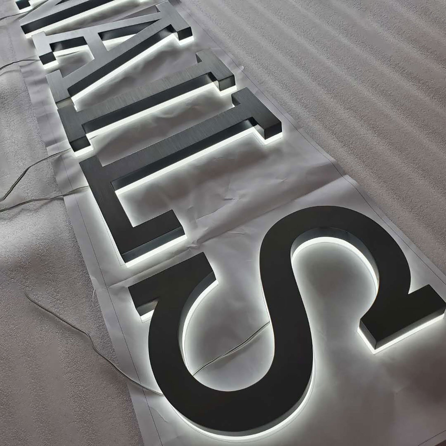 Fast delivery Led Channel Letter Sign Led Back Illuminate Letter Signs Store Stainless Steel Business Sign Outdoor Installation