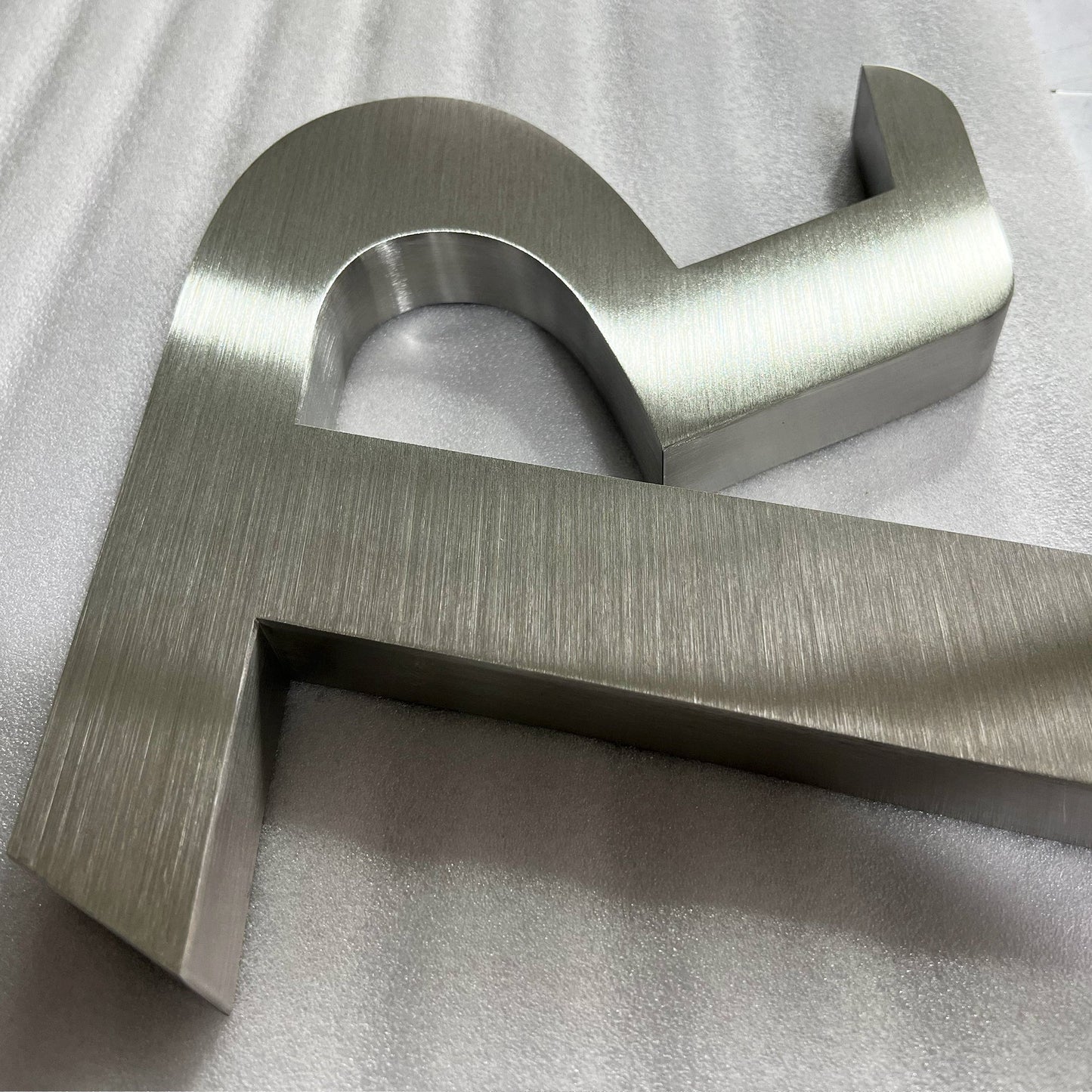 High quality custom stainless steel channel letters sign 3d metal alphabet number letter signage hotel hospital store shop