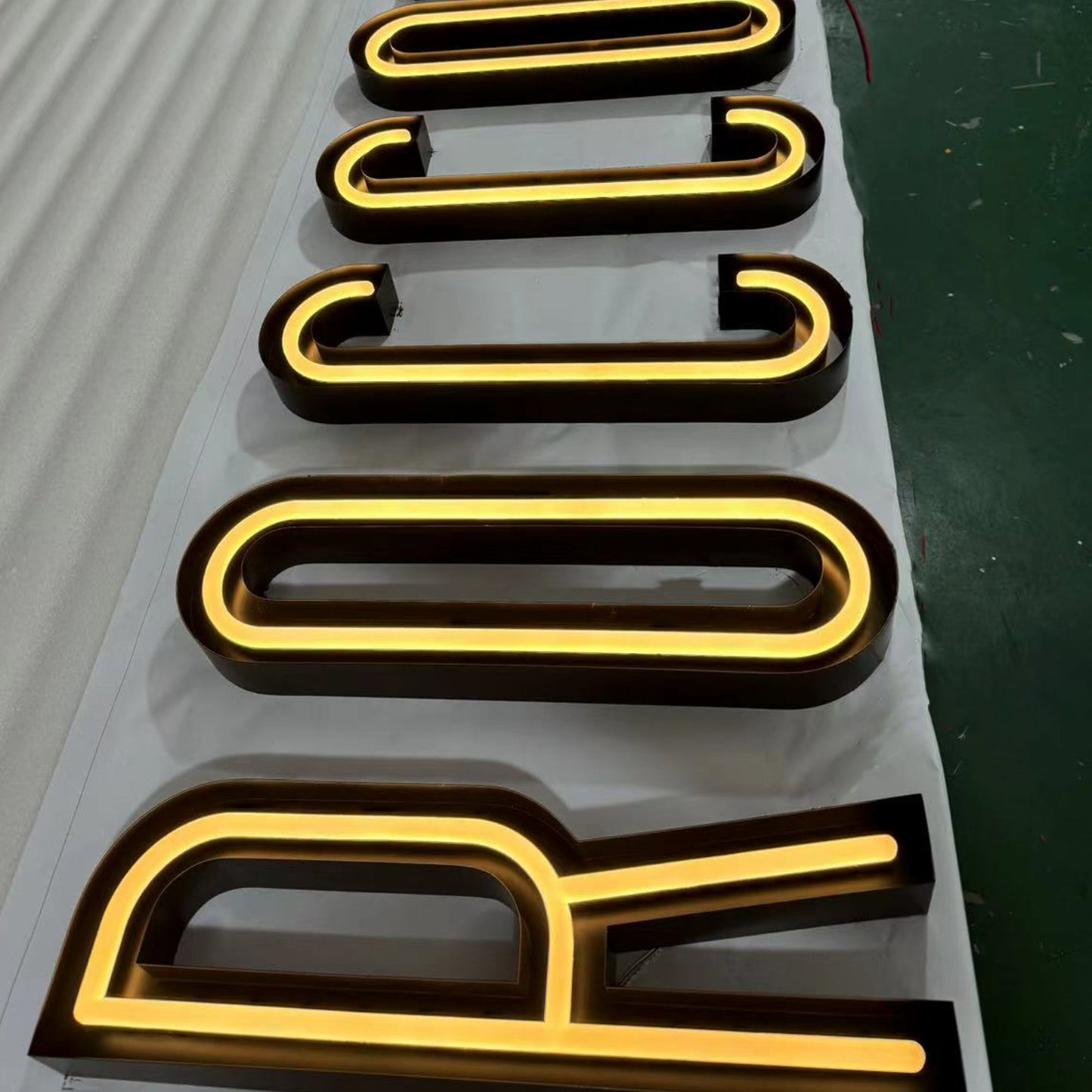 Custom 3d Metal Channel LED Faux Neon Light Retail Shop Led Signage Letters  Barber Shop Signage