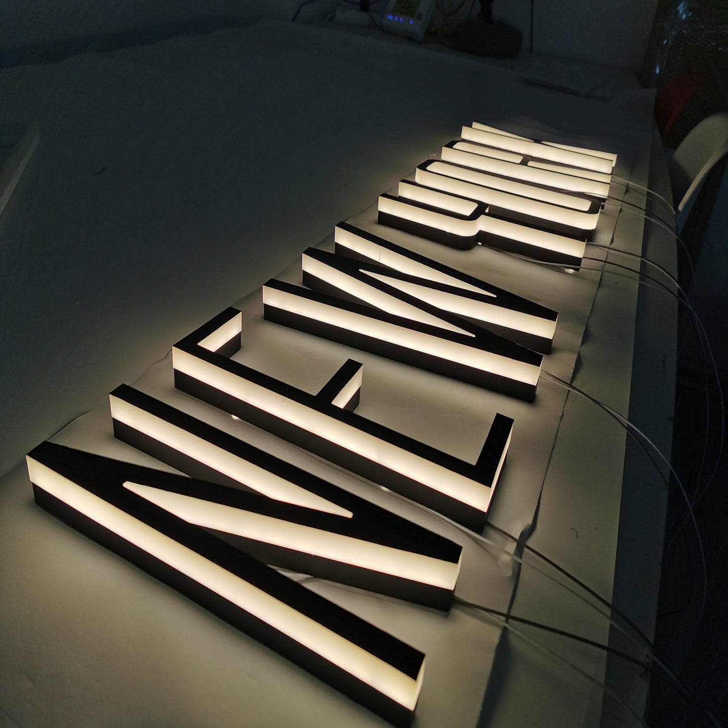 Office Outdoor Acrylic Side Illuminated Building Signs Edge-lit LED 3D Channel Letters Sign